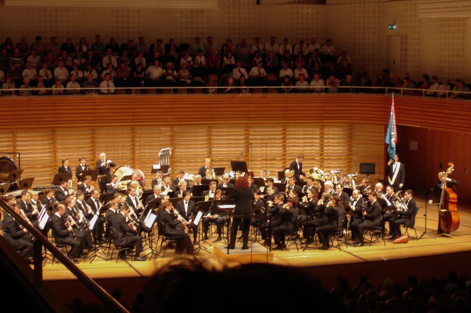 Das Blasorchester Neuenkirch bei ihrem Auftritt im Konzertsaal des KKL Luzern.