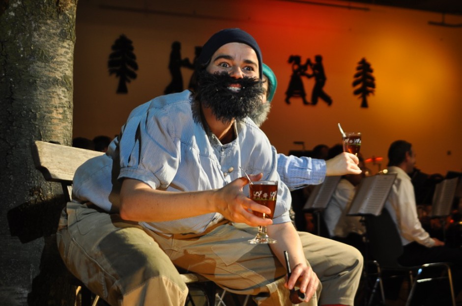Tonis Freude - ein Kaffee 'Halb-halb' (Bild: Eva Burri)